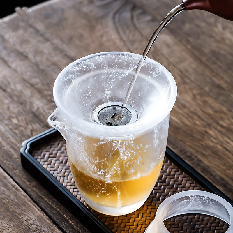 Mesh Glass Tea Ceremony